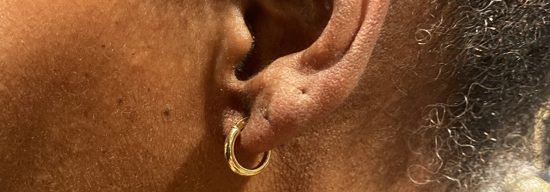 Oorbellen oor ringen glad