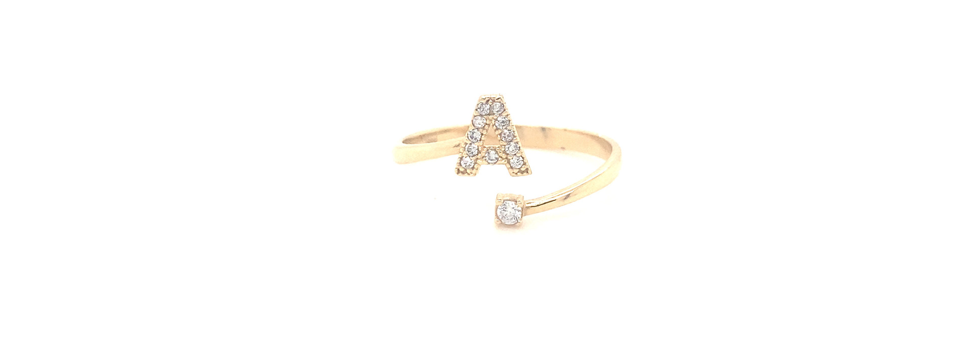 Ring met letter betzet met zirkonia's one size