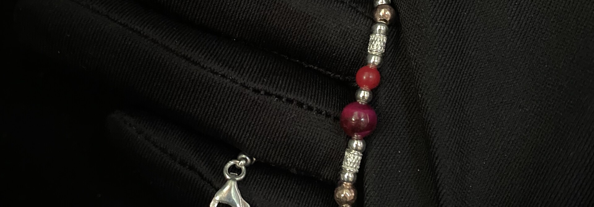 Armband zilver met gekleurde kralen