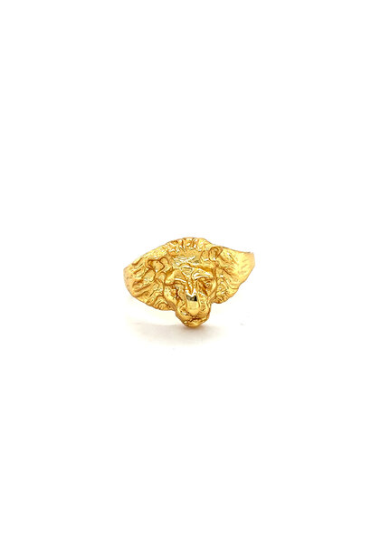 "Leo" ring