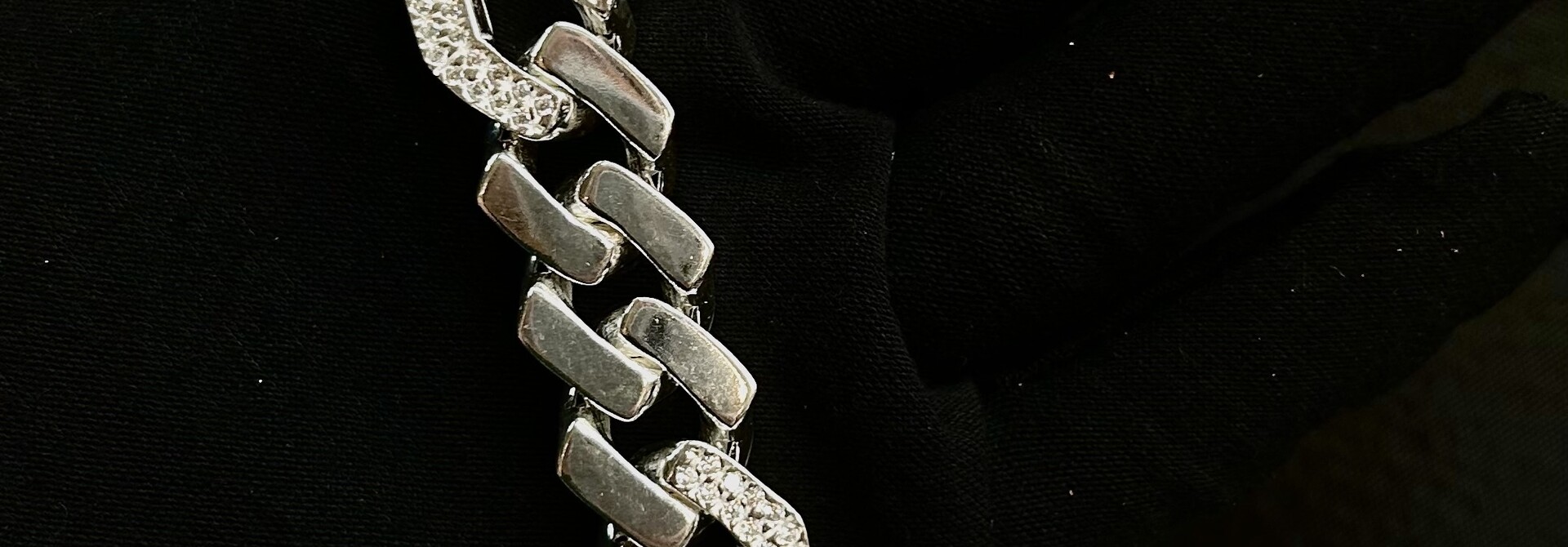Armband figaro schakel met zirkonia's zilver