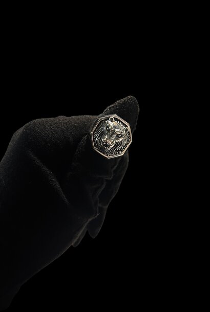 "Iruna" ring