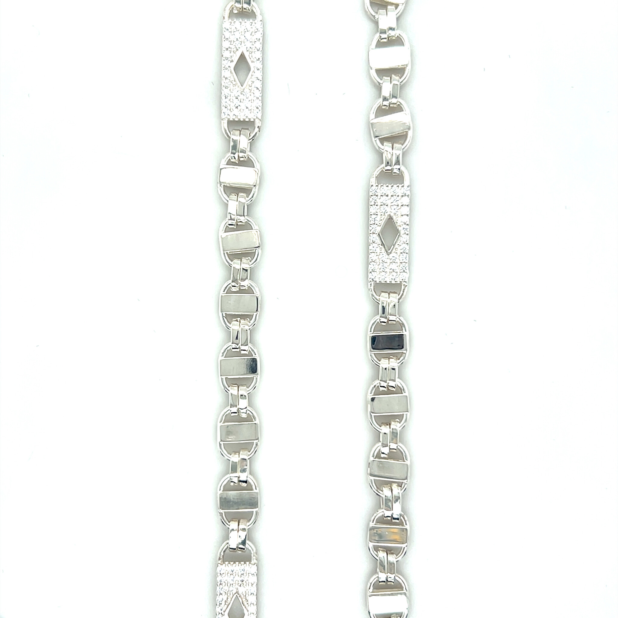Ketting Kingsleyschakel met ruitje bezet met zirkonia's zilver-1
