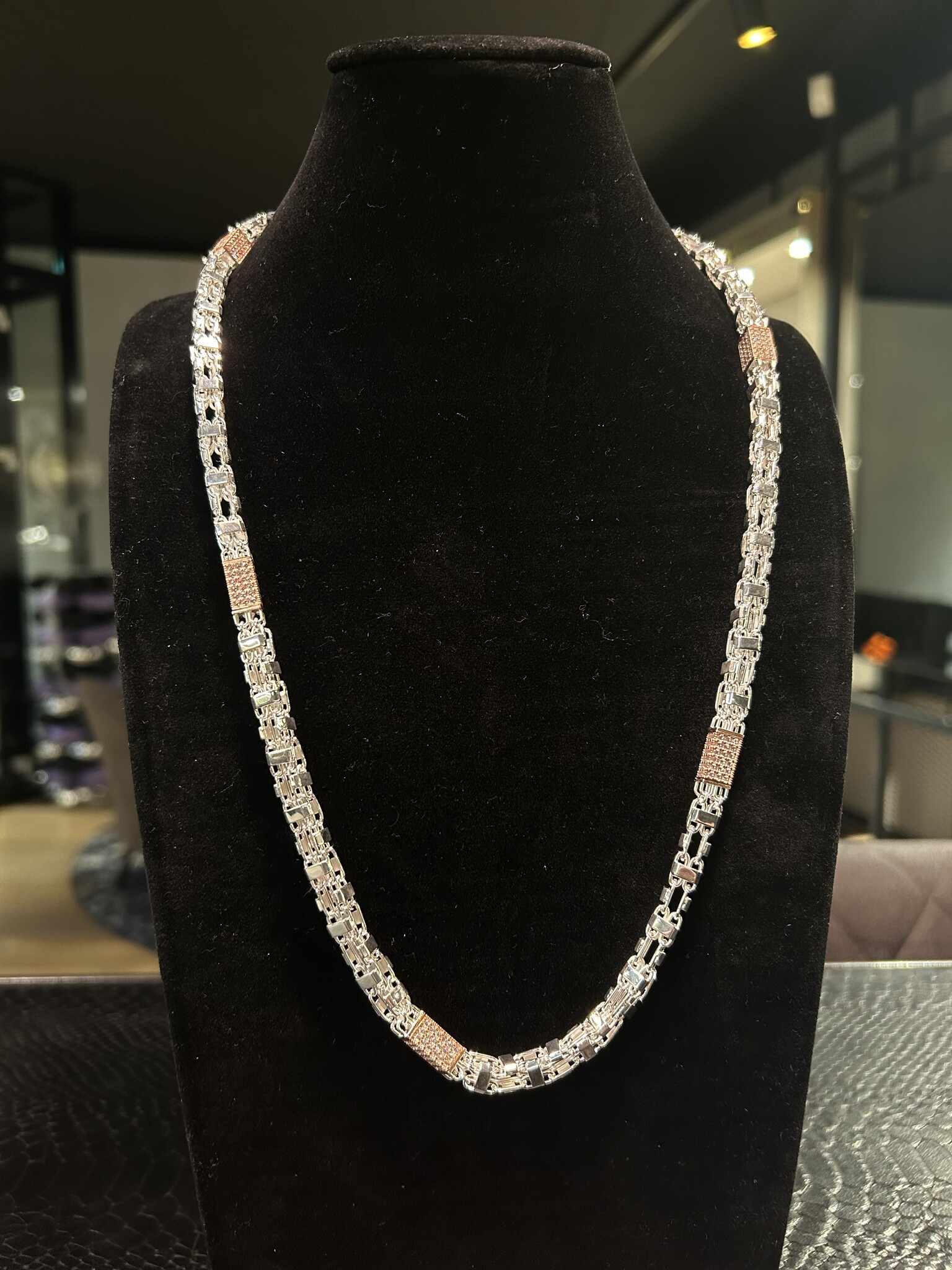 Ketting Magnumchain met roségoud plated blokjes bezet met zirkonia's-4