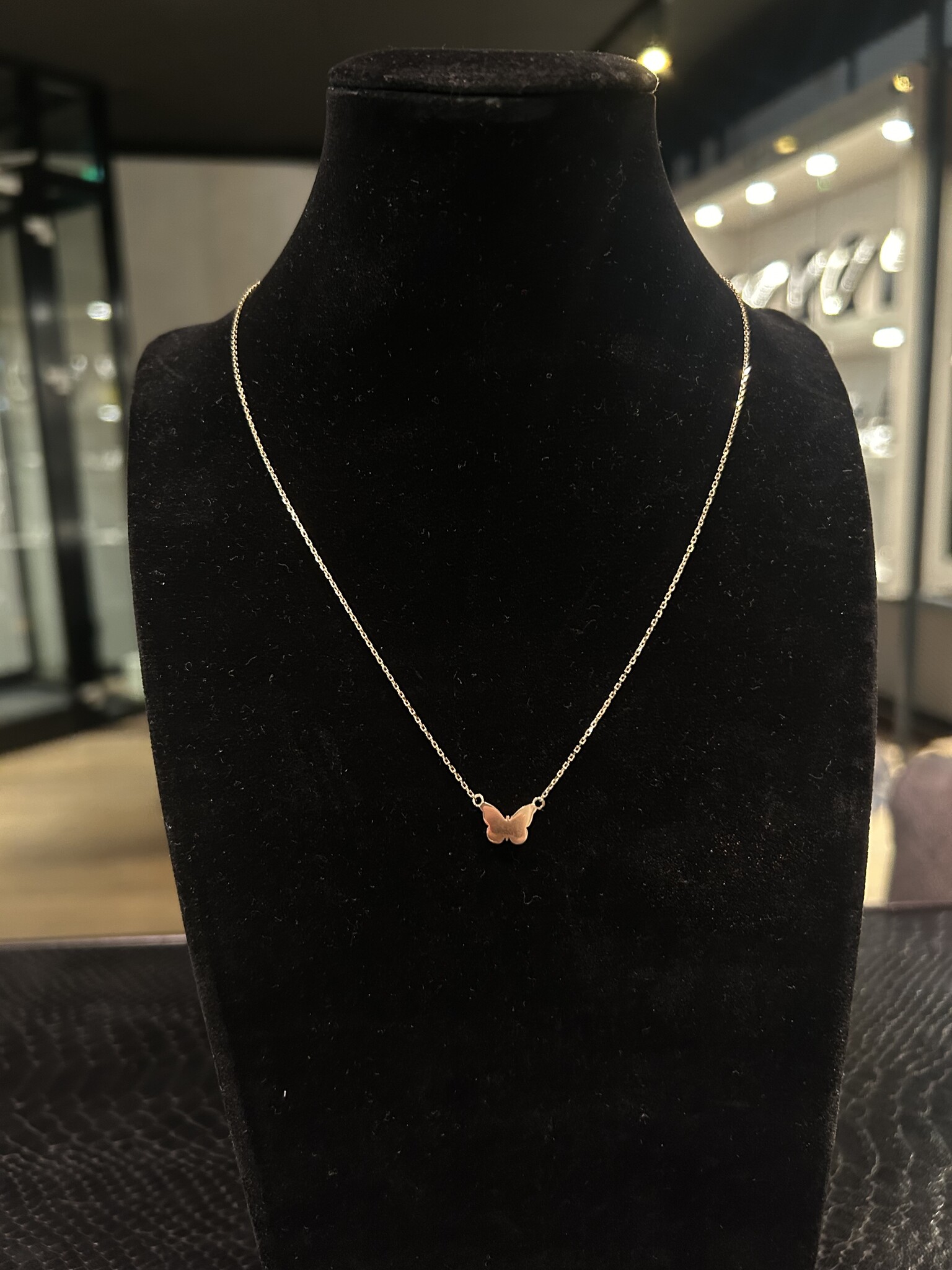 Ketting subtiele ankerchain met vaste hanger vlinder-2