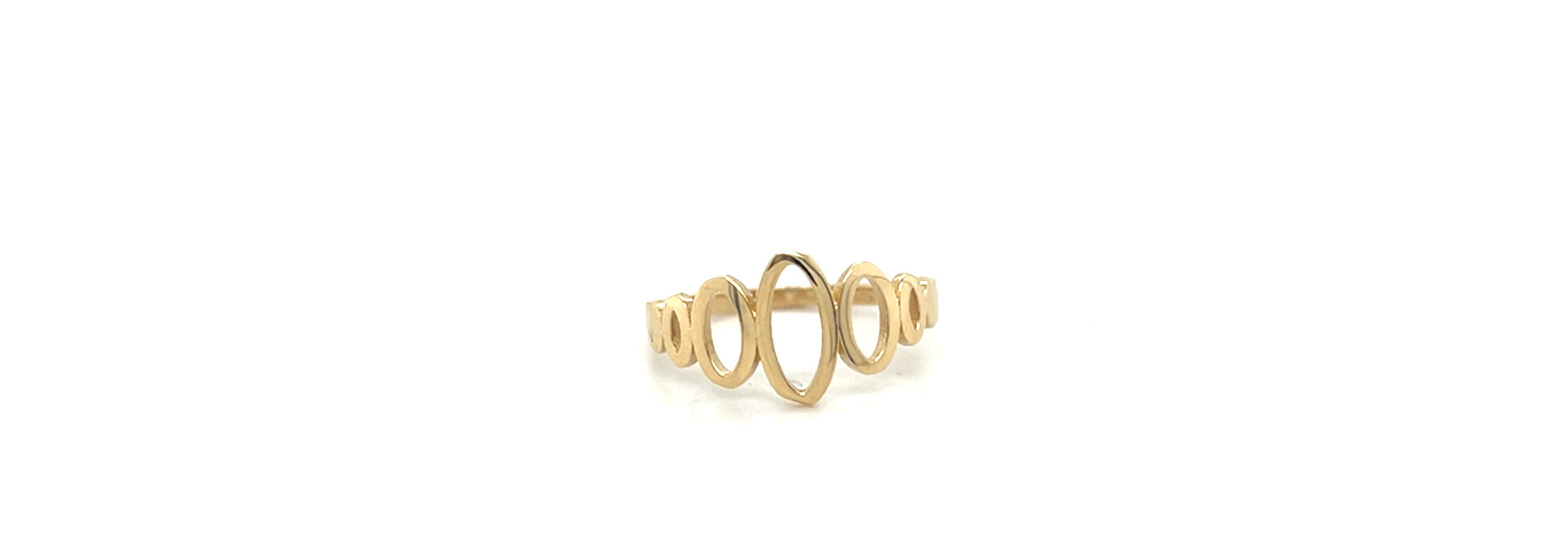 Ring gedecoreerd met ovalen