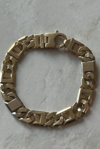 Platte armband massief 18kt 13mm