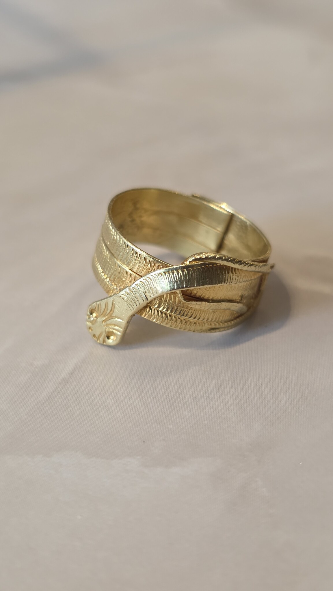 18 kt Slangenring maat aanpasbaar vanaf maat 18-1