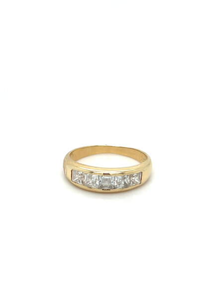 "Noye" ring