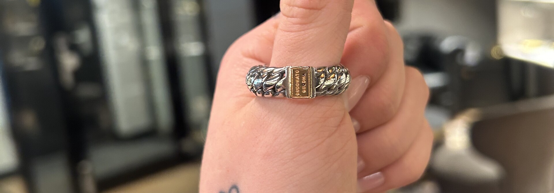 Ring Buddha to Buddha zilver met 18 kt goud
