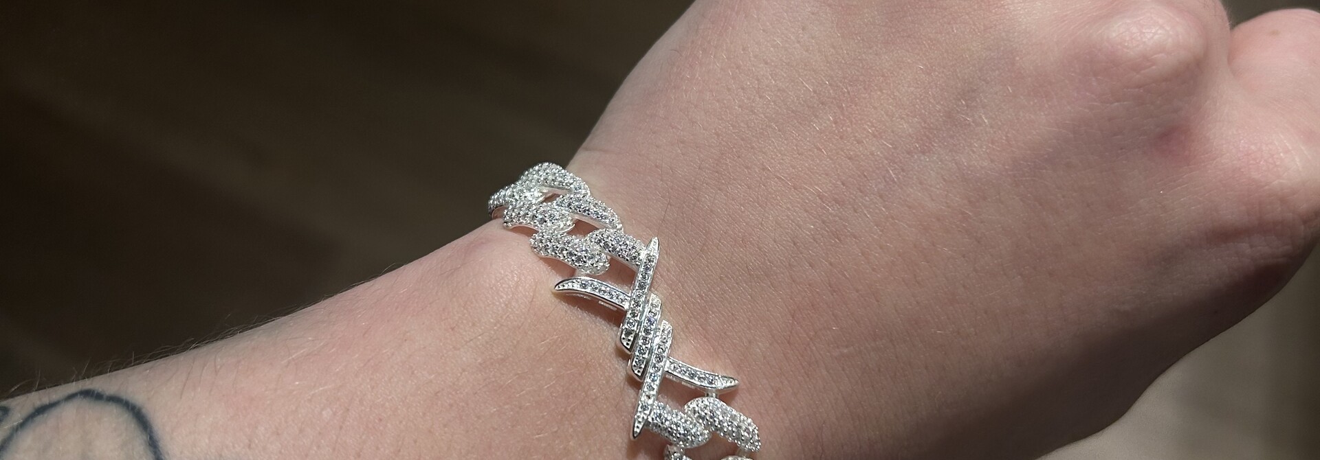 Armband Cuban Link fully iced out met Spikes