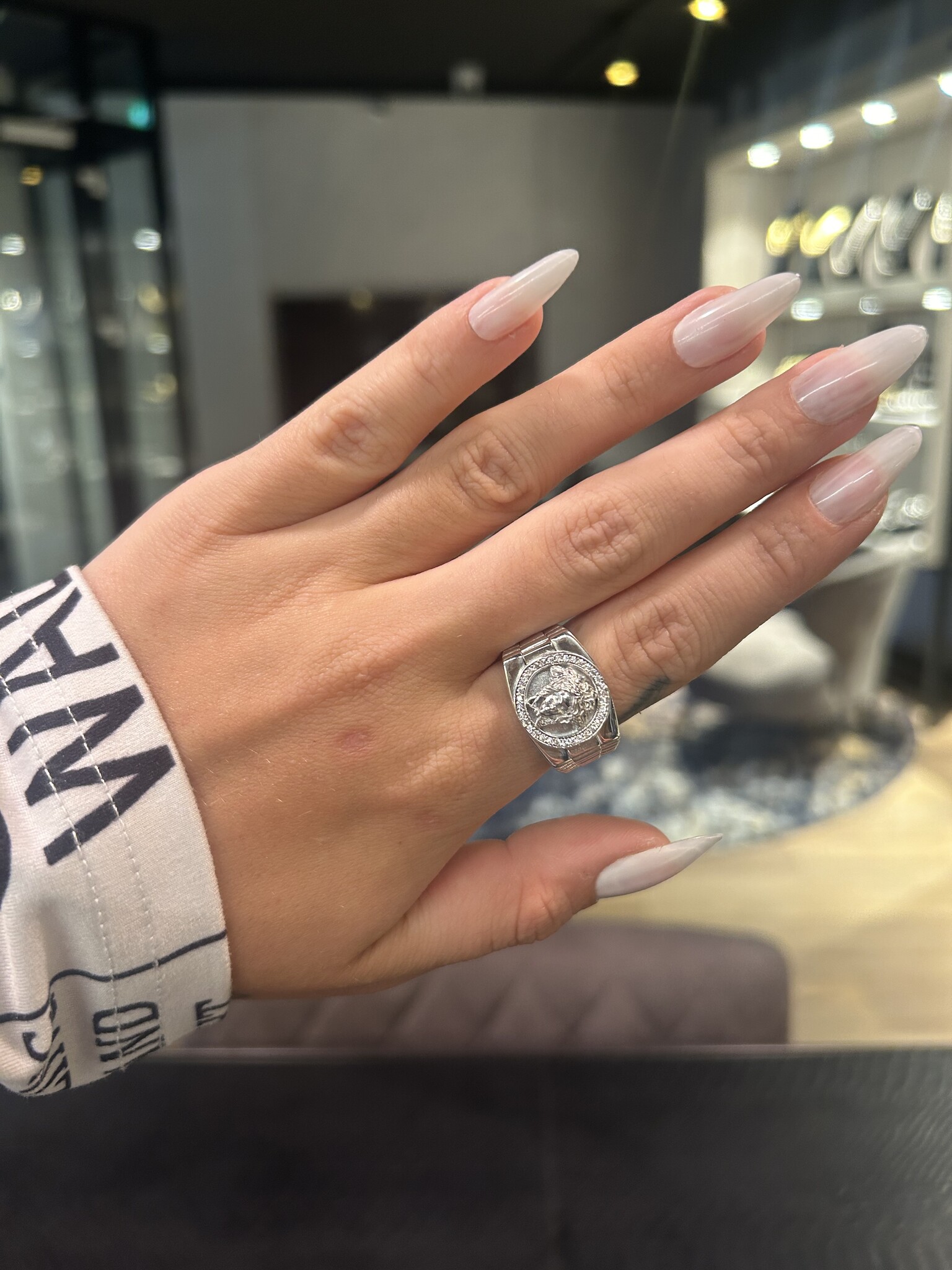 Ring roleksscheen ronde zegel met Medusa omringd door zirkonia's zilver-2