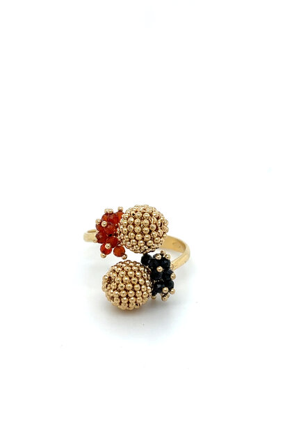 ''Amber Noir''ring