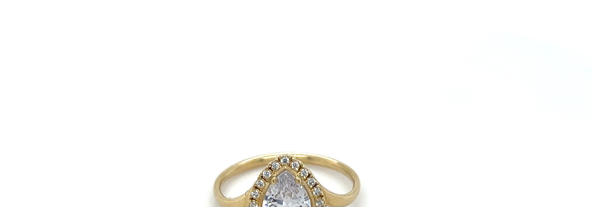 Ring met zirkonia stenen