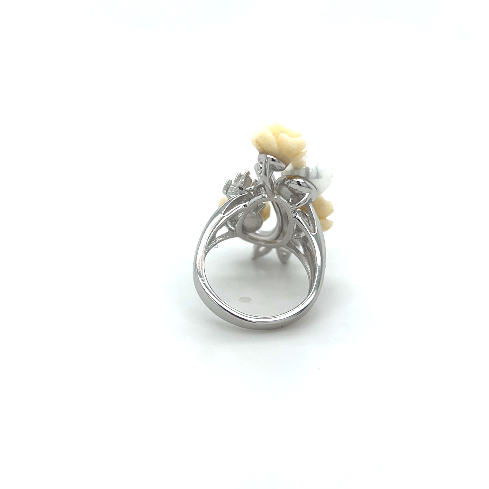 Ring met parels en witte rozen-4