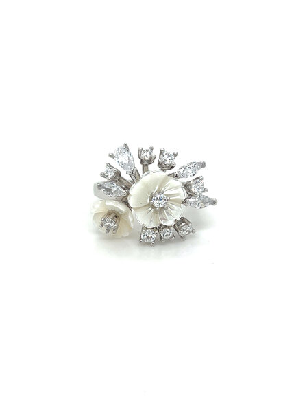 "Magnolia" ring