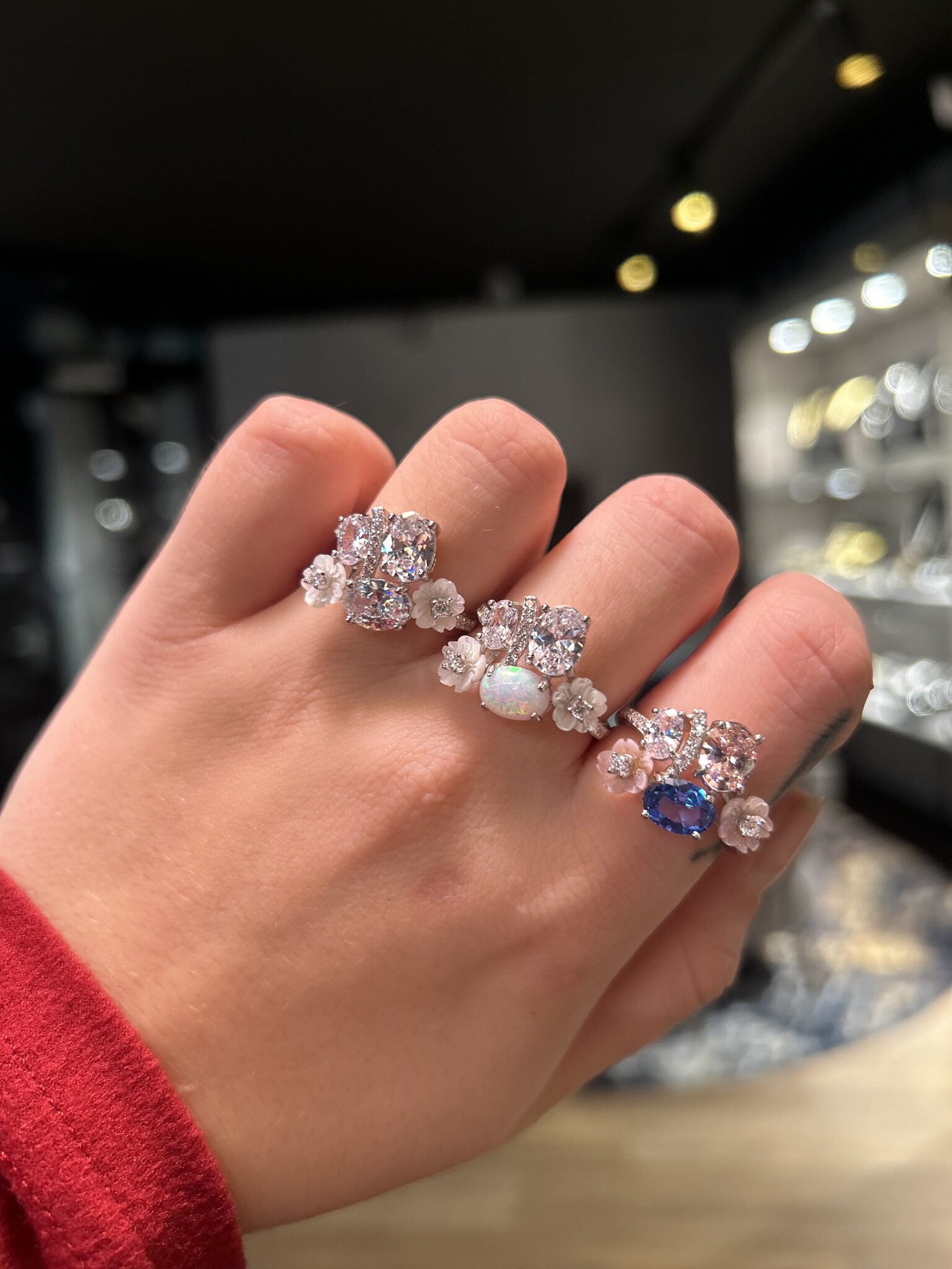 Ring met meerdere gekleurde stenen en bloem accenten-2