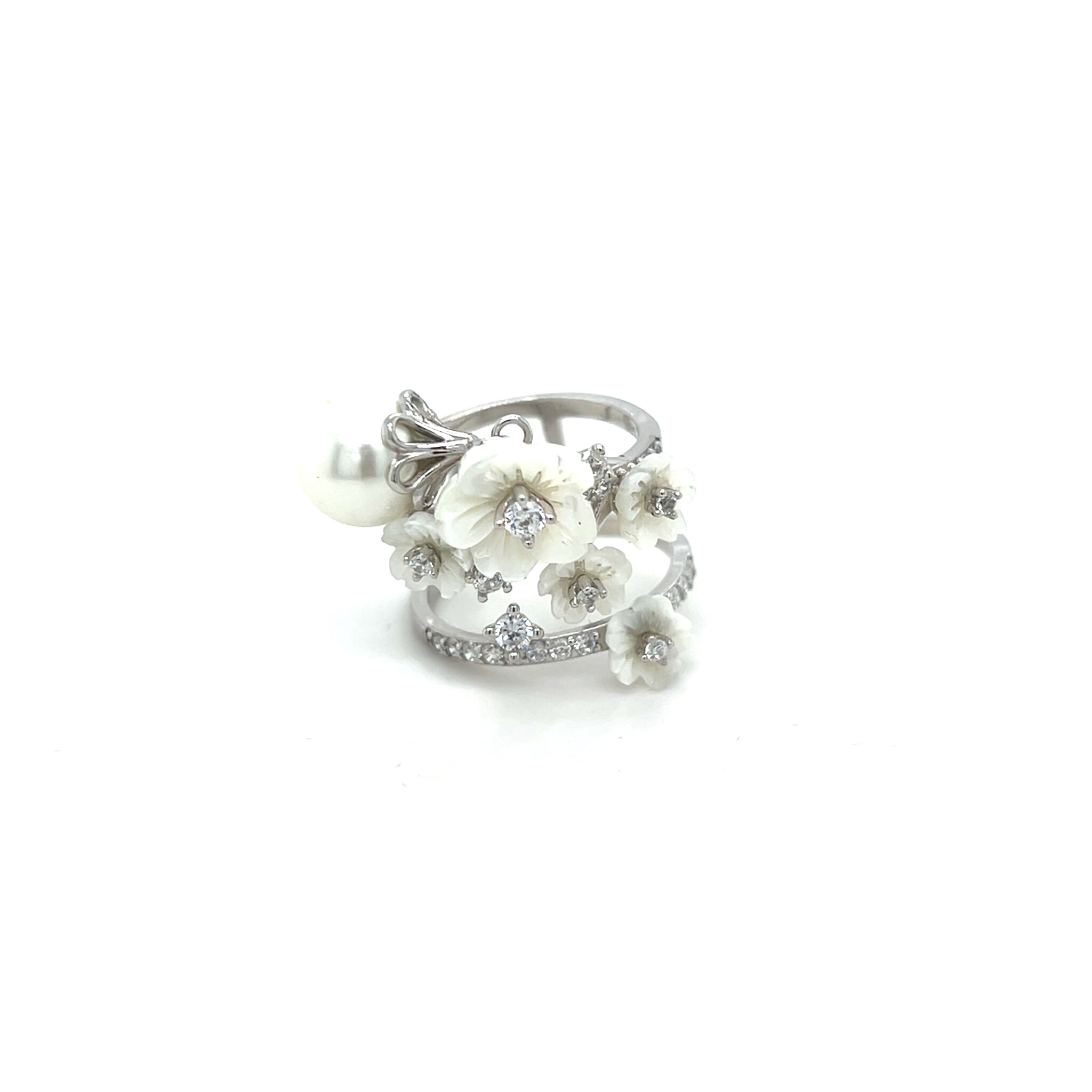 Ring bloemmotief met zirkonias en losse parel-1