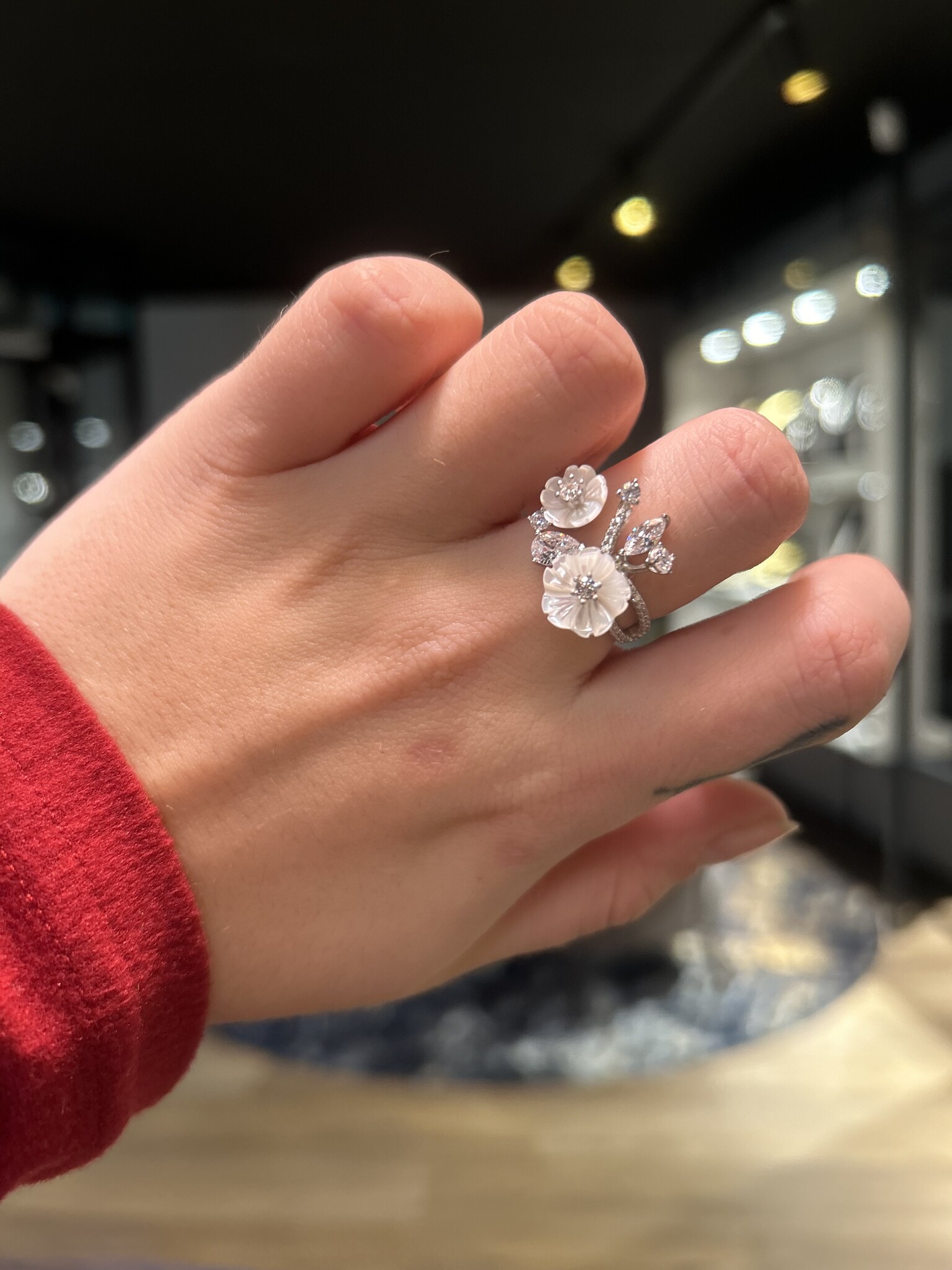 Ring bloemmotief en zirkonia stenen-2