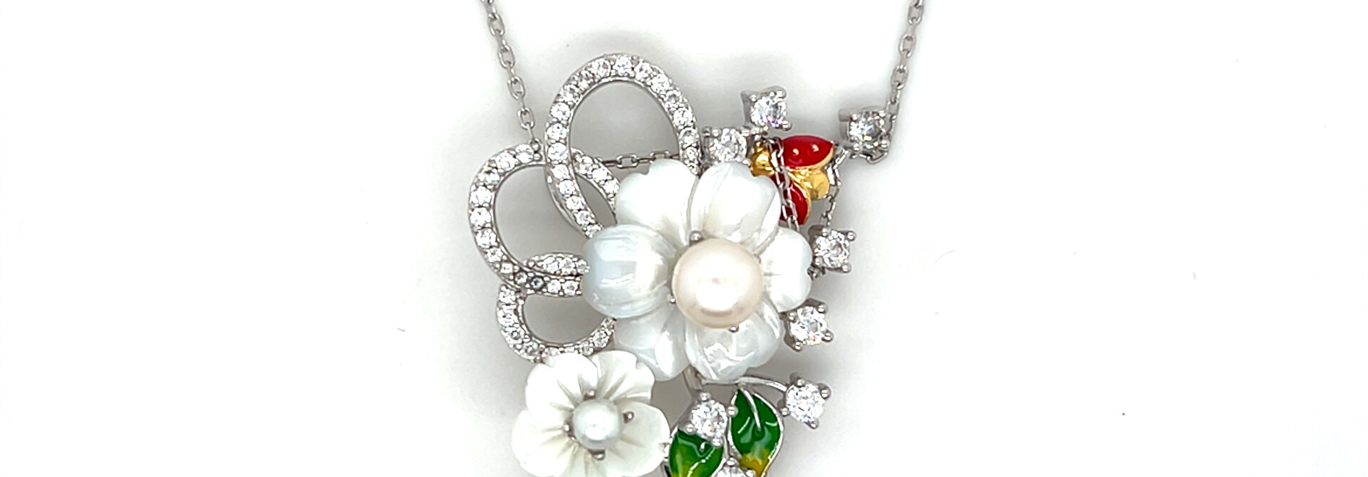 Ketting ankerschakel met fantasie hanger met bloemen, parels en zirkonia's
