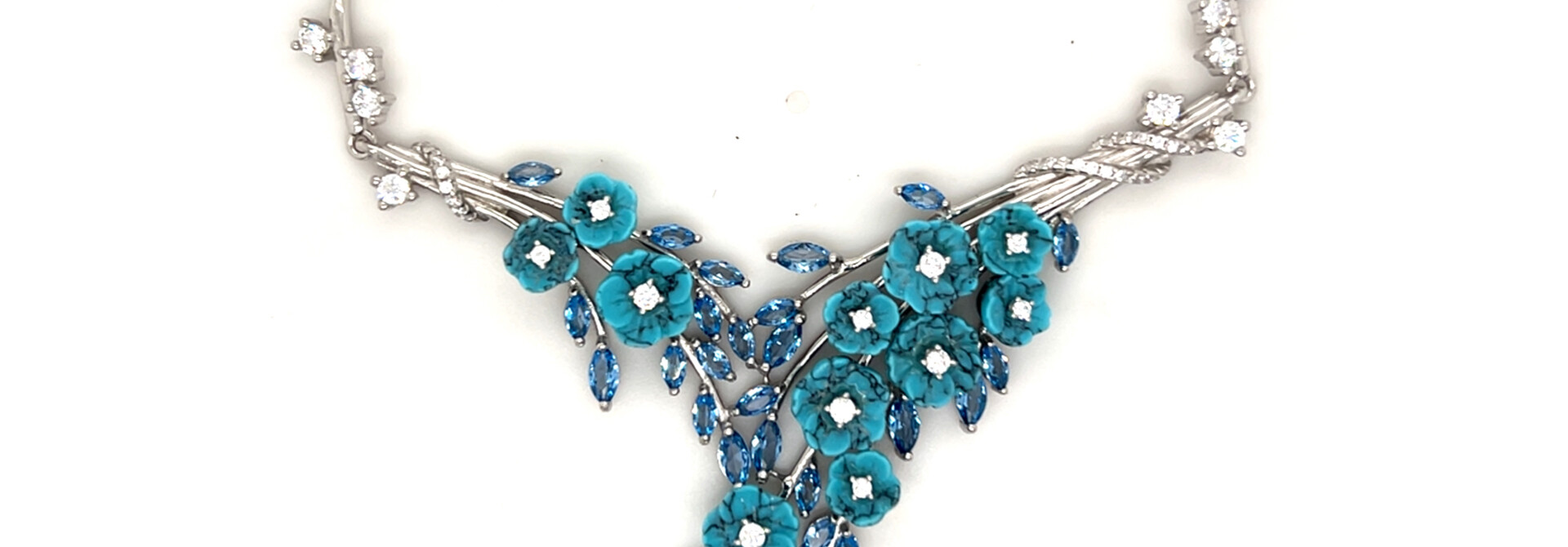 Ketting met blauwe bloemen en zirkonia