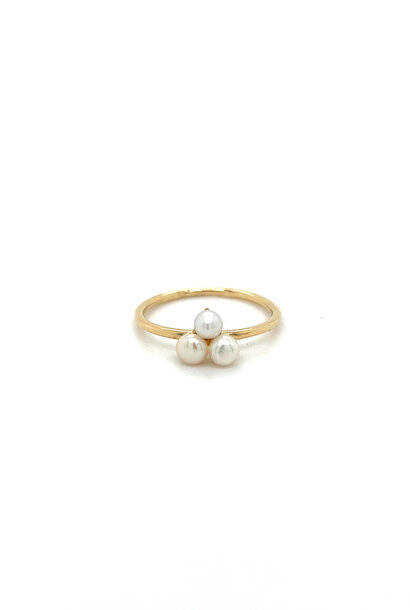 "Pearlie" ring