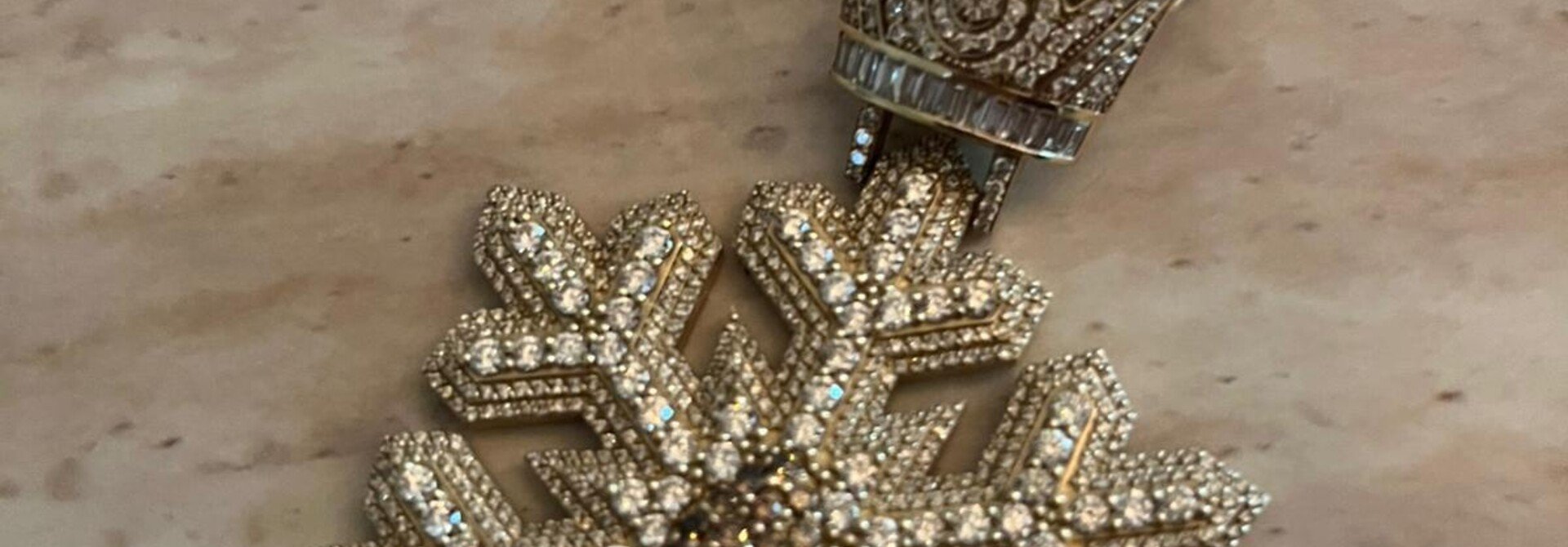 14k hanger vol met diamanten vs -SC