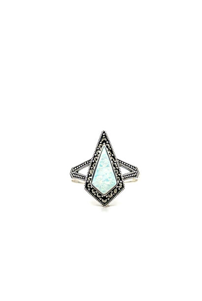 "Artemis" ring