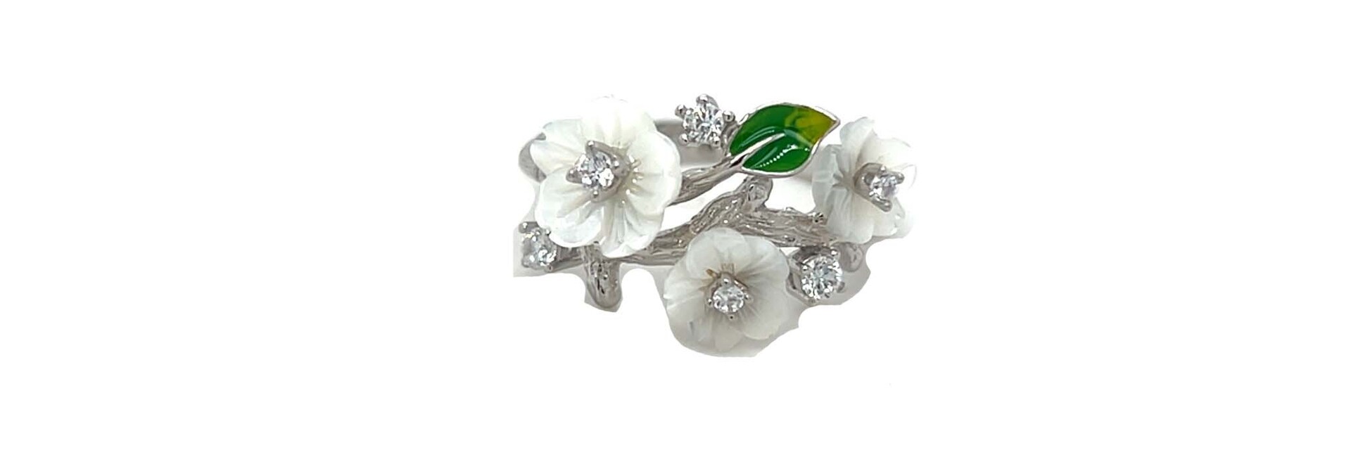 Ring met bloem en zirkonia stenen