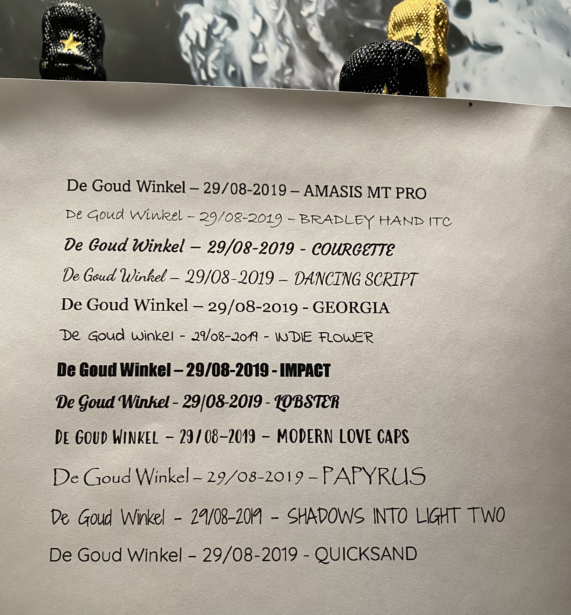 Hanger met ronde vorm-2