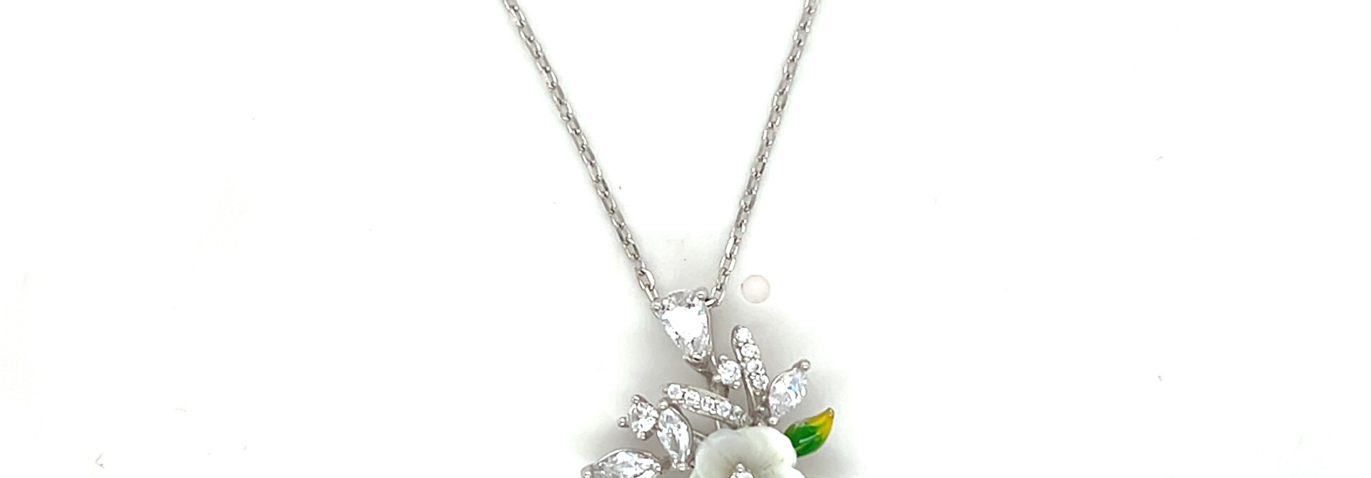 Ketting ankerschakel met fantasie hanger met bloemen en zirkonia's