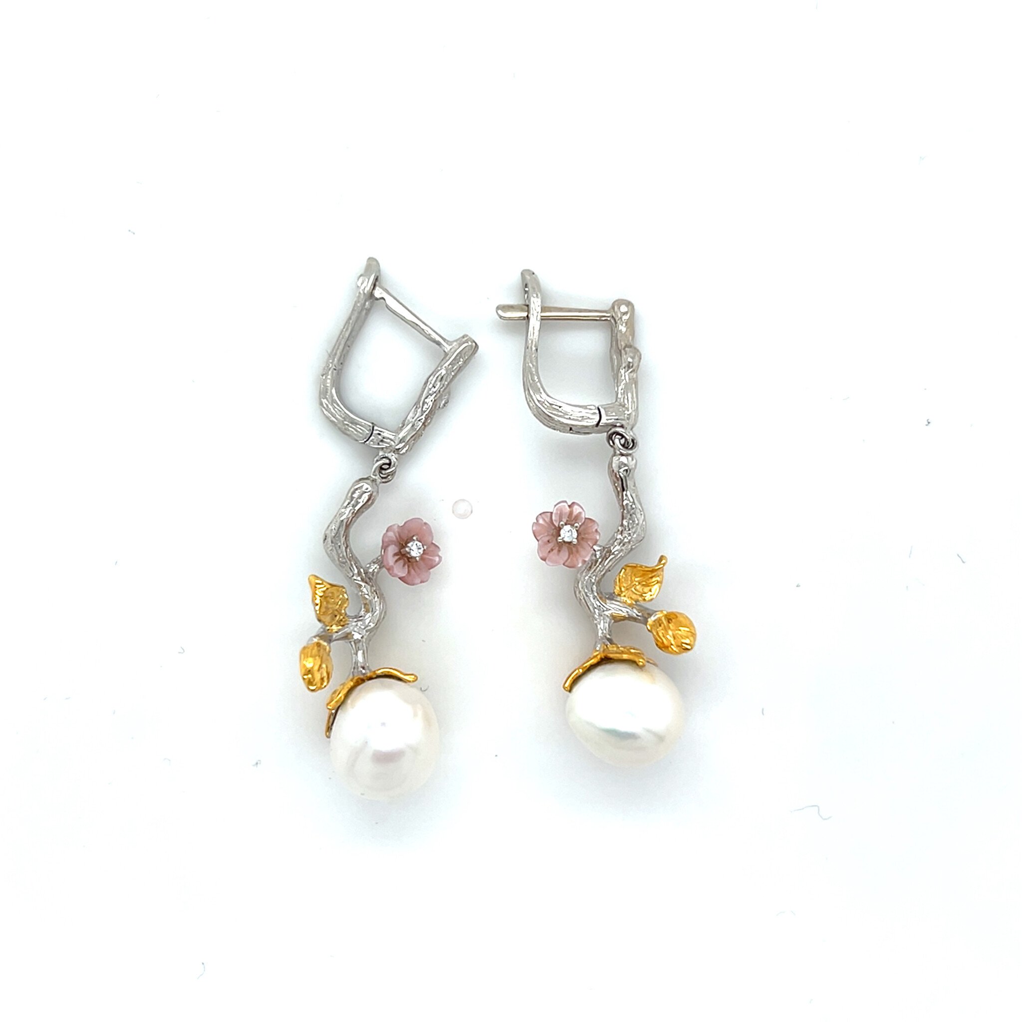 Oorbellen met bloem en parels-1