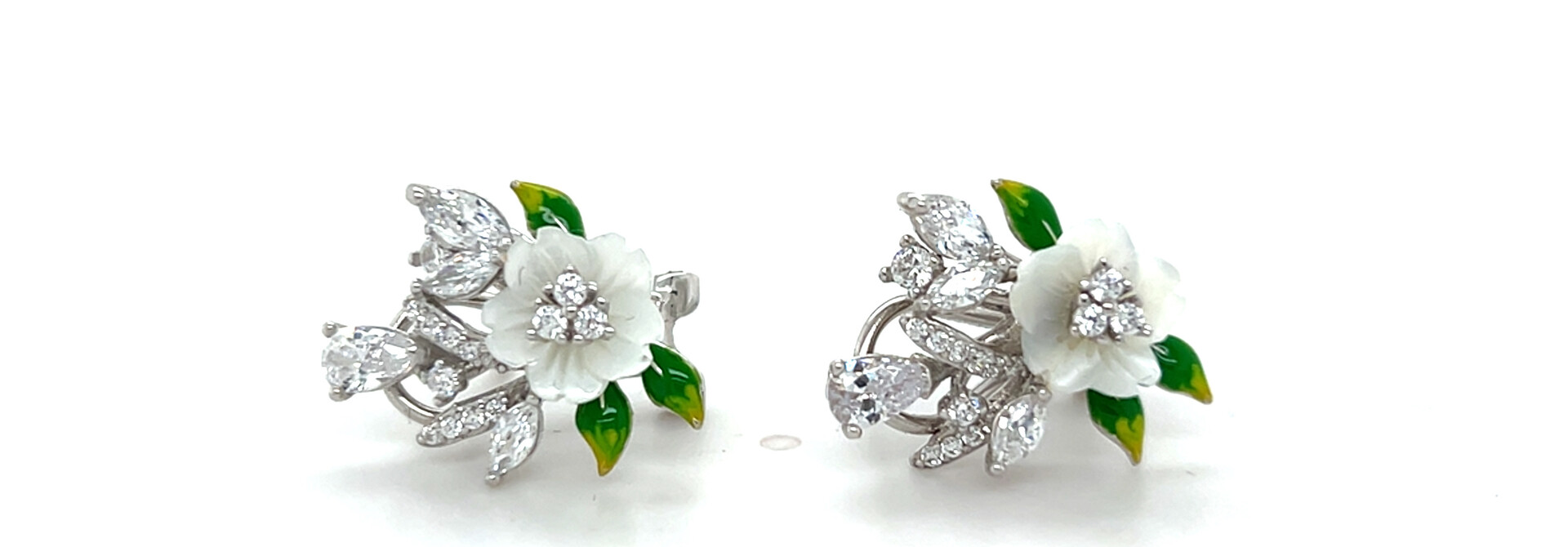 Oorbellen boeket met bloemen en zirkonia's