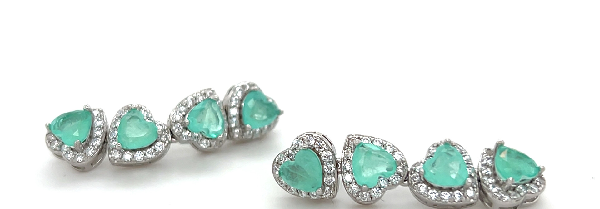 Oorbellen hangende groene hartjes omringd met witte zirkonia's