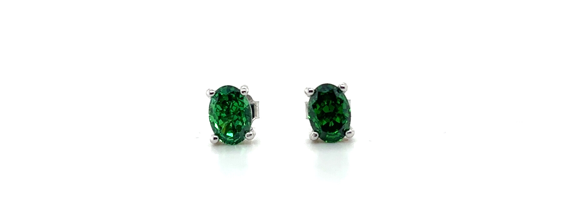 Oorbellen met groene zirkonia