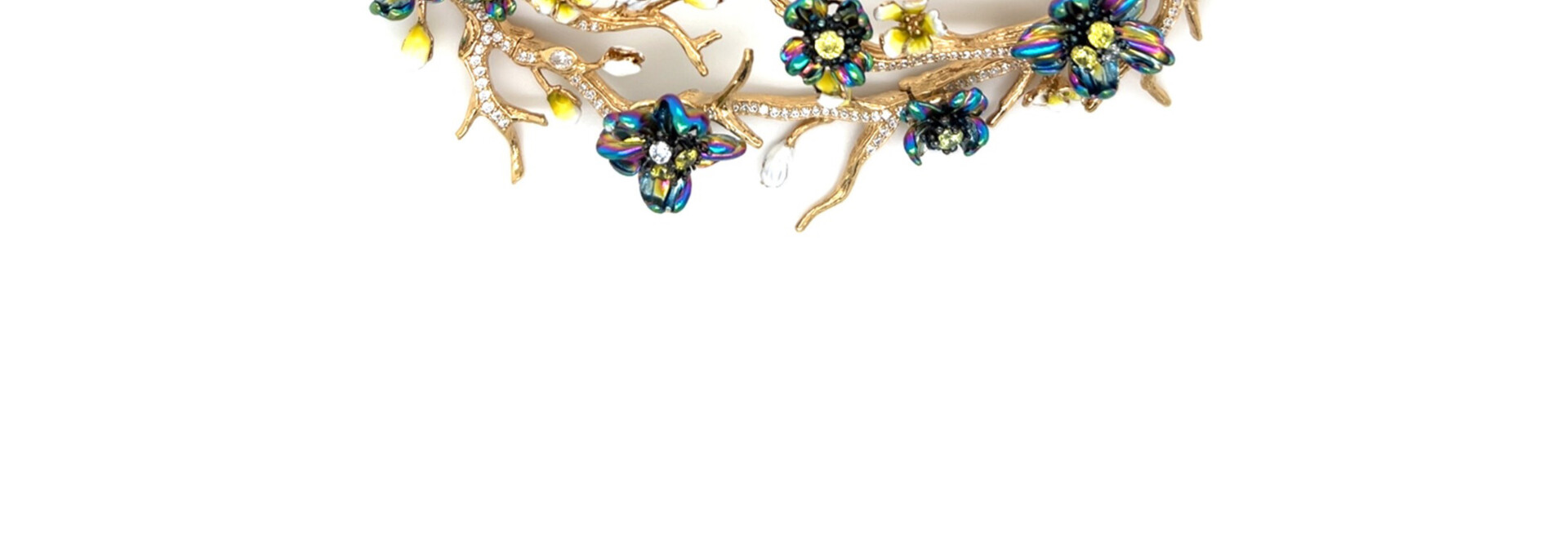 Ketting gold-plated met bloemen, takken en veel details