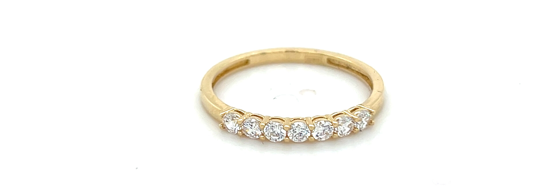 Ring halve memoire met zirkonia stenen