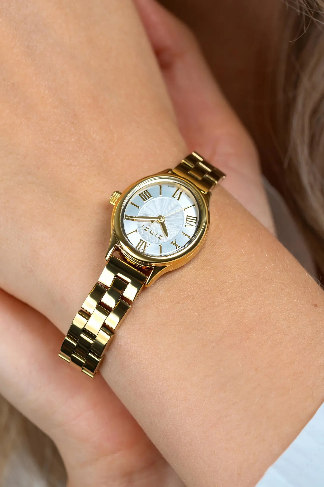 ZINZI Ovale horloge 26mm zilverkleurigewijzerplaataat, goudkleurigeband-2