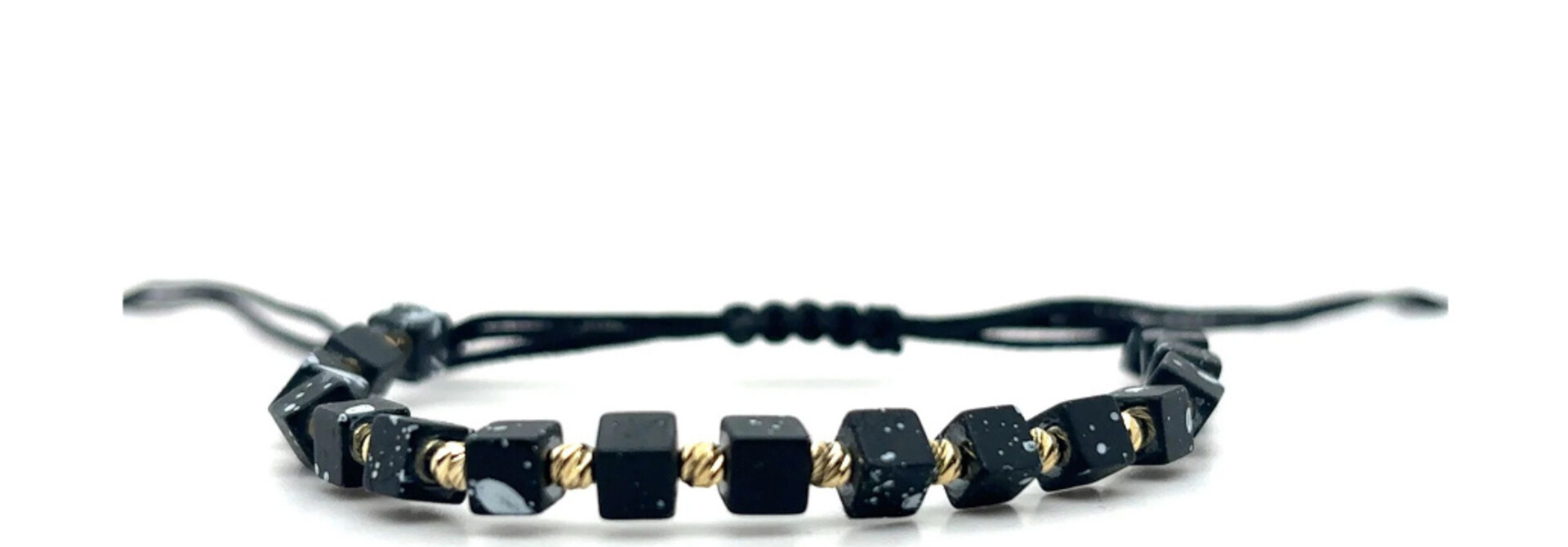 Armband blackline matte marmer vierkante kralen diamond cut balletjes