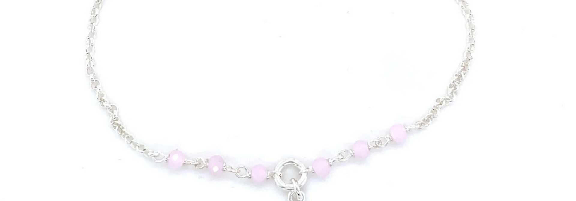 Armband met roze kraaltjes en kruisje ingelegd met zirkonia's zilver