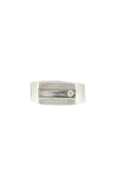 "Tyriq" ring