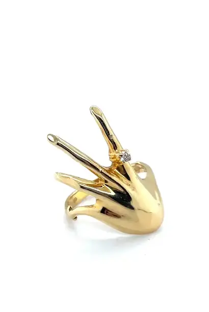 "Handy"ring