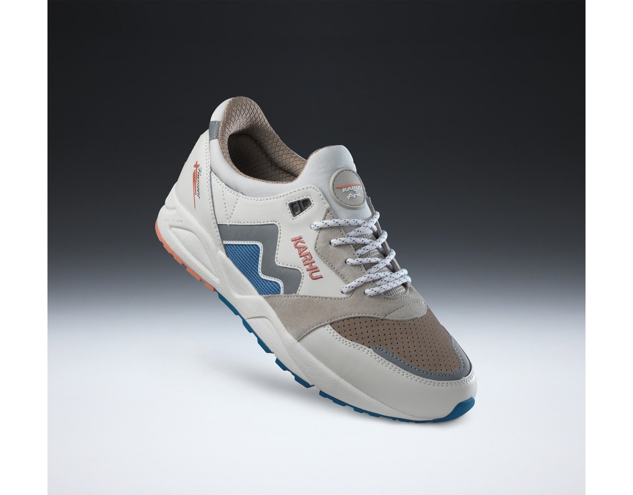 Karhu Aria 95 Lily White / Vallarta Blue F803076 | Behind The Pines -  Behind the Pines