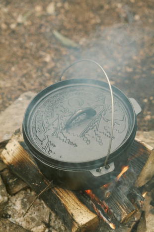 Poler Poler Cast Iron Dutch Oven Poler Poler Cast Iron Dutch Oven