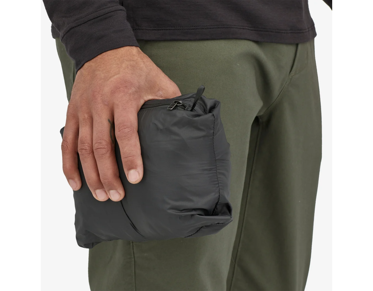 Patagonia M's Nano Puff Jacket Basin Green Behind the Pines