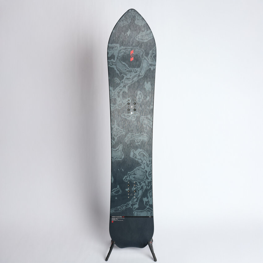 K2 Niseko presures 151 K2 Niseko Pleasures 2025 Snowboard | Behind