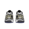 Saucony Saucony ProGrid Omni 9 Metallic White Gold – Reflective Retro Sneaker Saucony Saucony ProGrid Omni 9 Metallic White Gold – Reflective Retro Sneaker