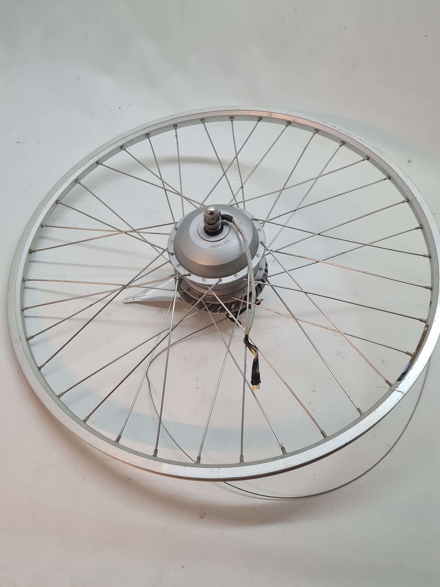 Gazelle voorwiel met pins motor - used-e-bike parts