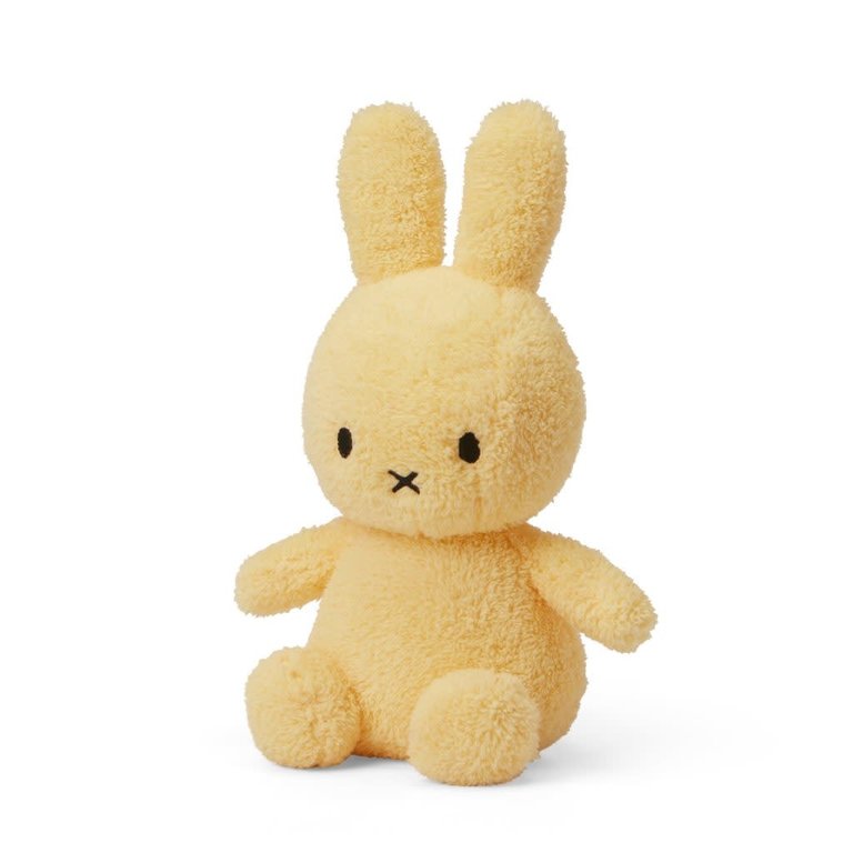 Nijntje lifestyle Miffy Sitting Terry Light Yellow – 23 cm