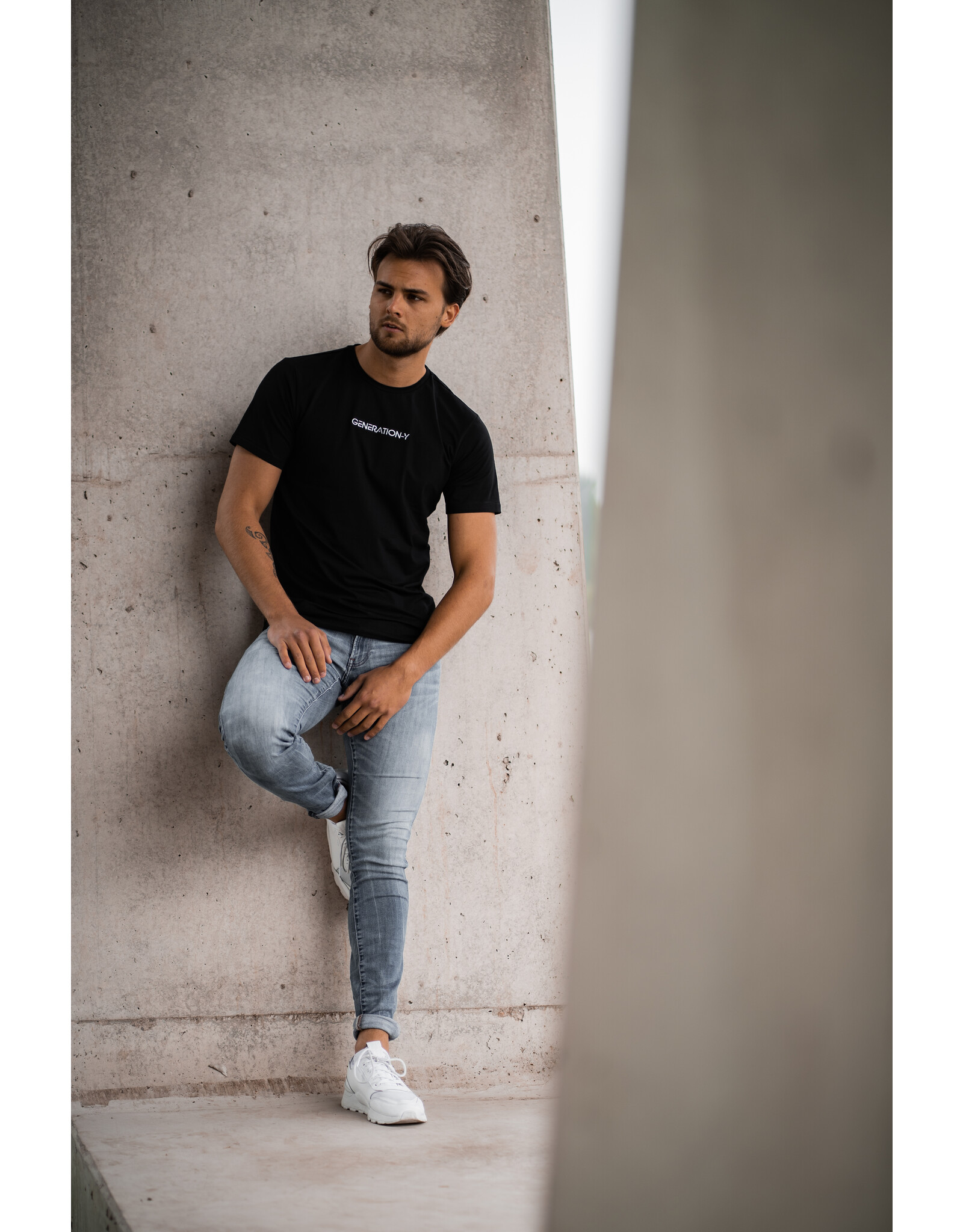 GENERATION-Y Brand Normal Black